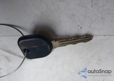 2001 Chevrolet Tahoe Ls from USA, damaged, VIN 1GNEC13T61R225441